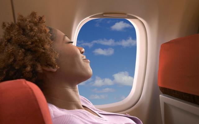 33 Helpful Tips for Long Flights