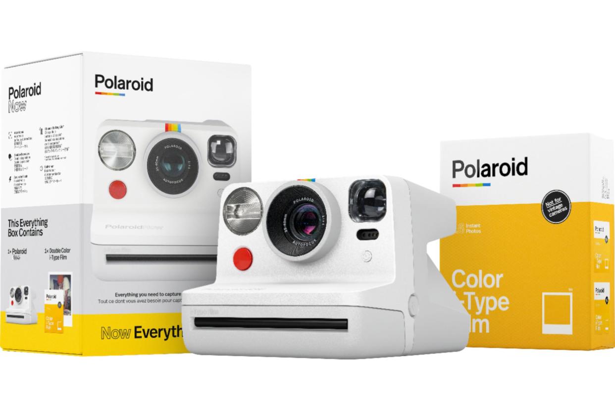 Polaroid Now Instant Film Camera Bundle