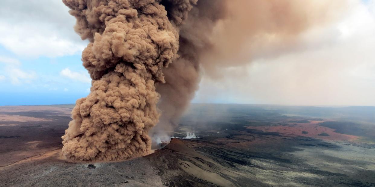 Kīlauea volcano erupts Hawaii