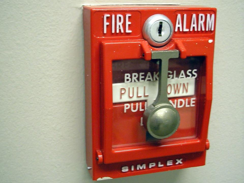 fire alarm break glass emergency