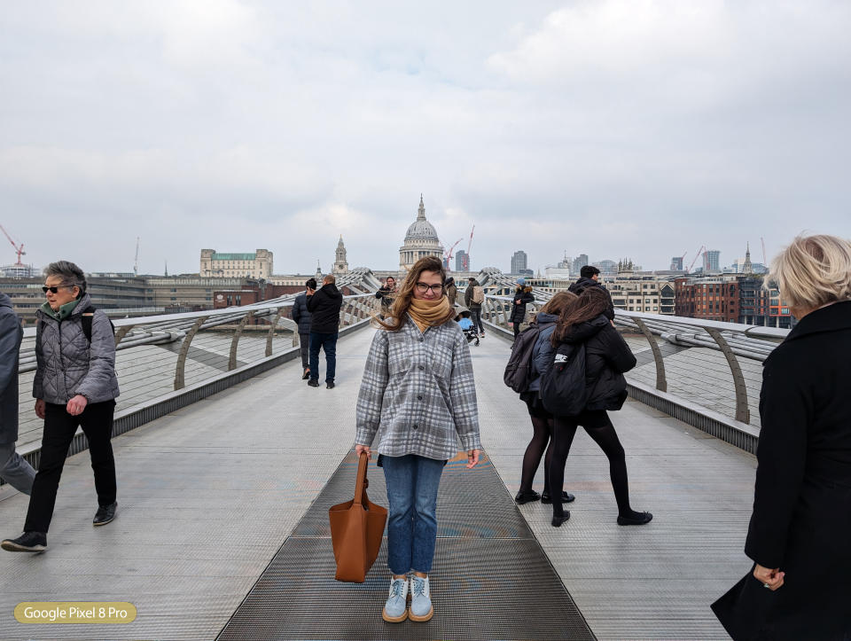 Google Pixel 8 Pro Millennium Bridge