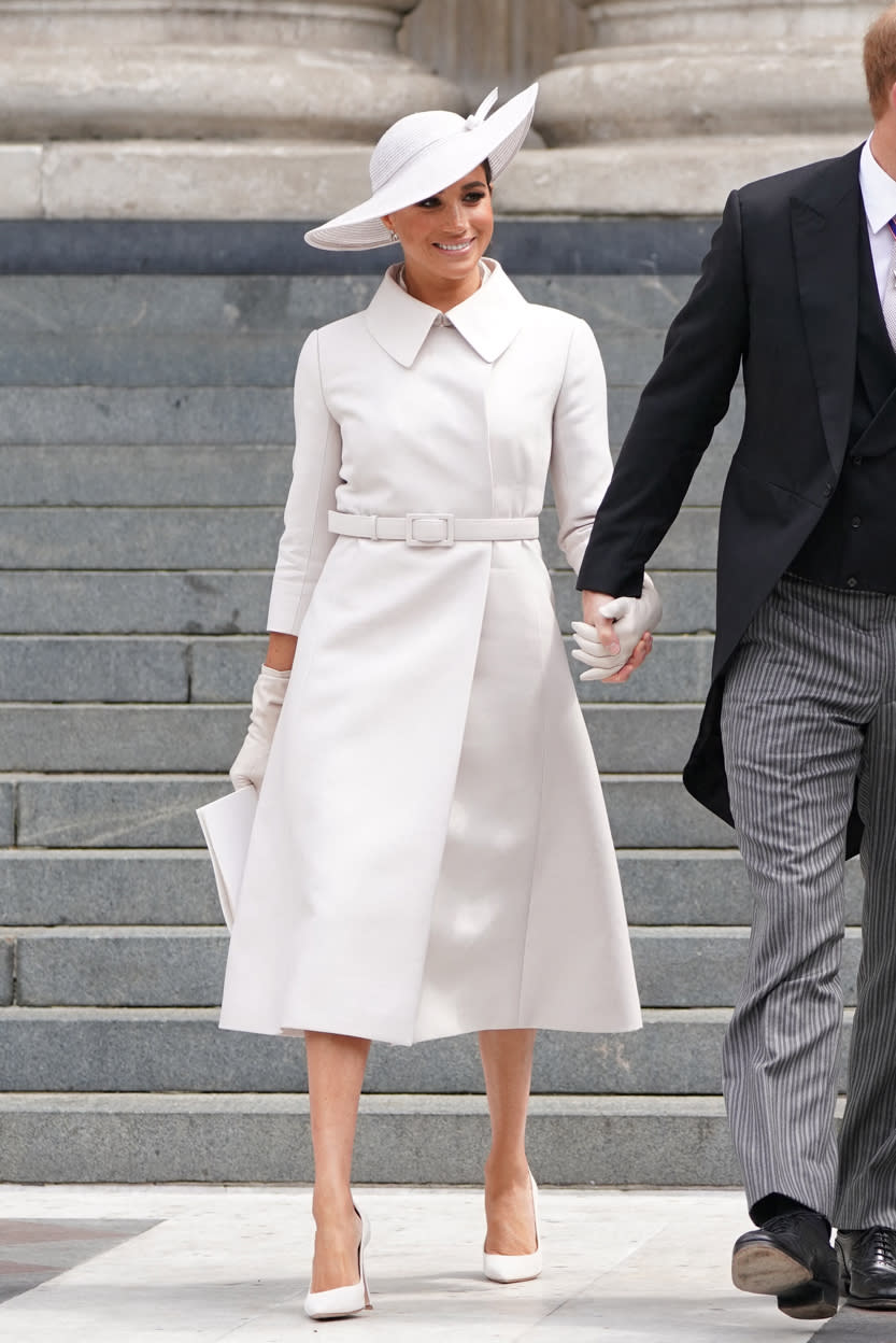 Meghan Markle en total look blanc