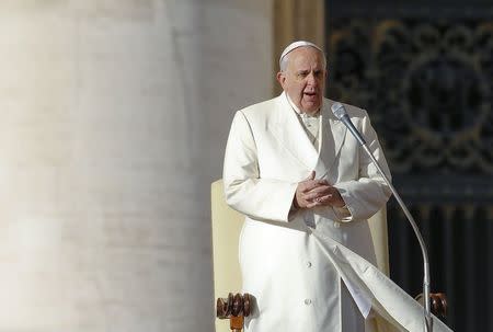 Pope Francis leads his Wednesday general audience in Saint Peter's square at the Vatican December 10, 2014. REUTERS/Stefano Rellandini