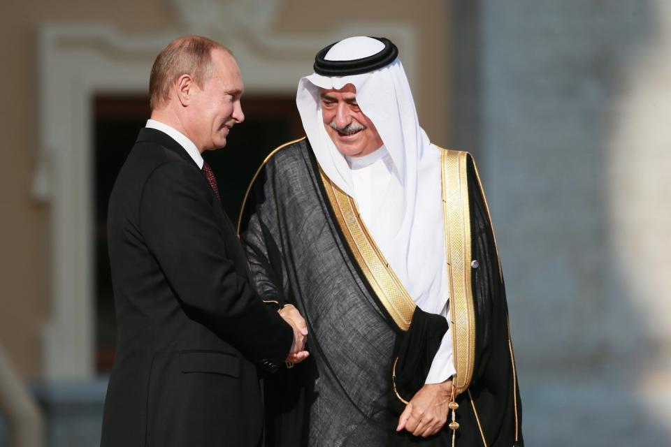 Russia Russian President Vladimir Putin Ibrahim bin Abdulaziz Al Assaf Minister Finance Saudi Arabia