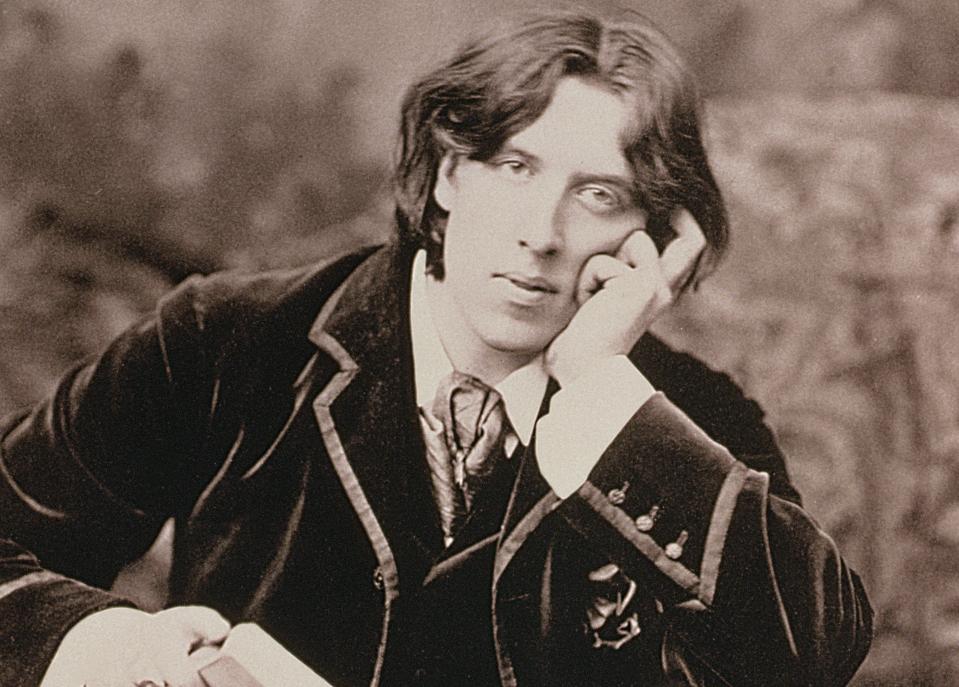 An 1882 photograph of playwright Oscar Wilde