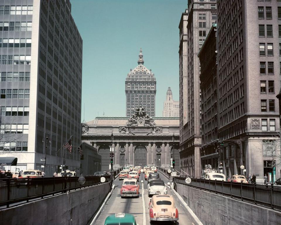 <p>Cars make their way through traffic as they head up Park Avenue and through the Grand Central Station passage. </p>