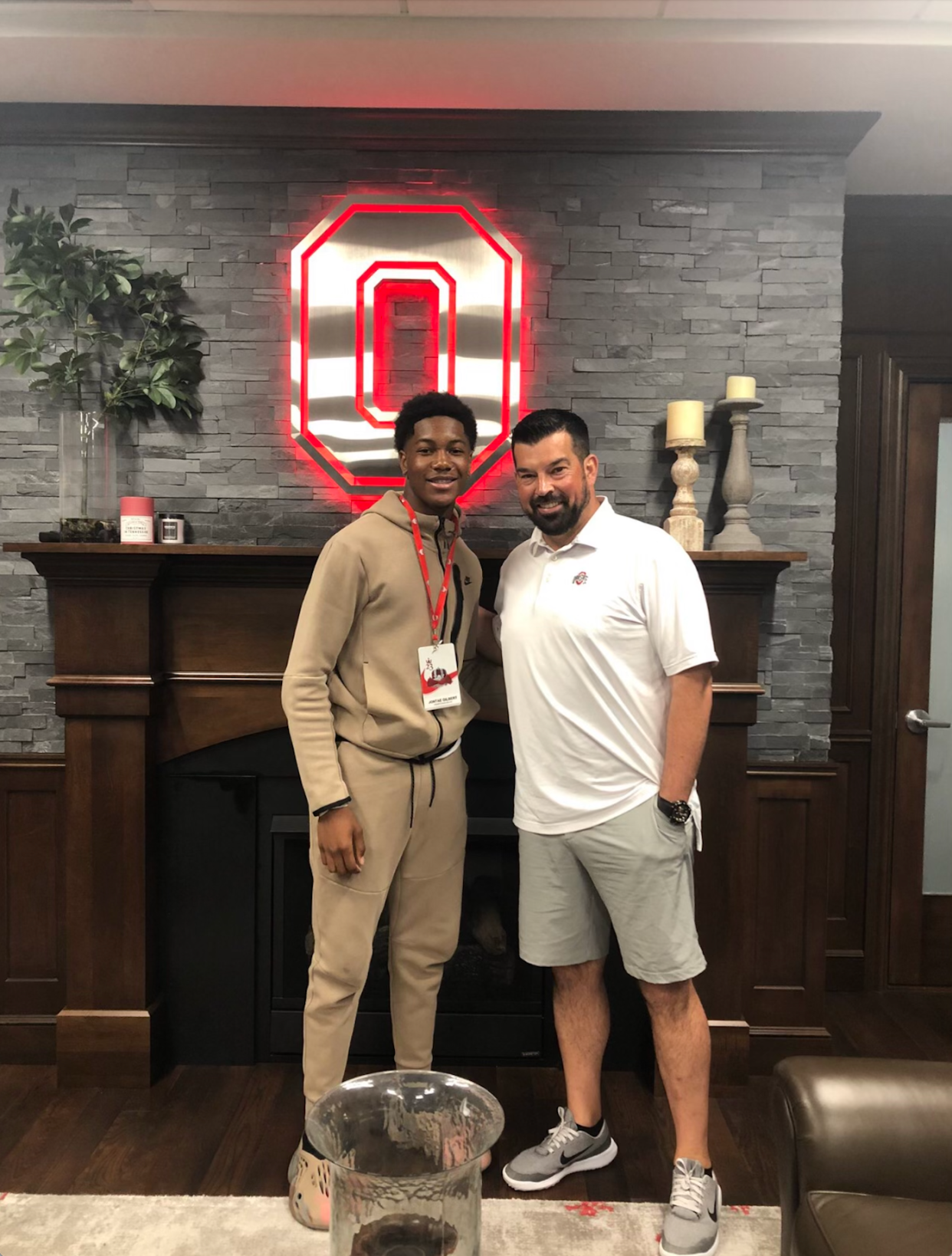 Cornerback Jontae Gilbert became the first member of Ohio State's 2025 recruiting class.