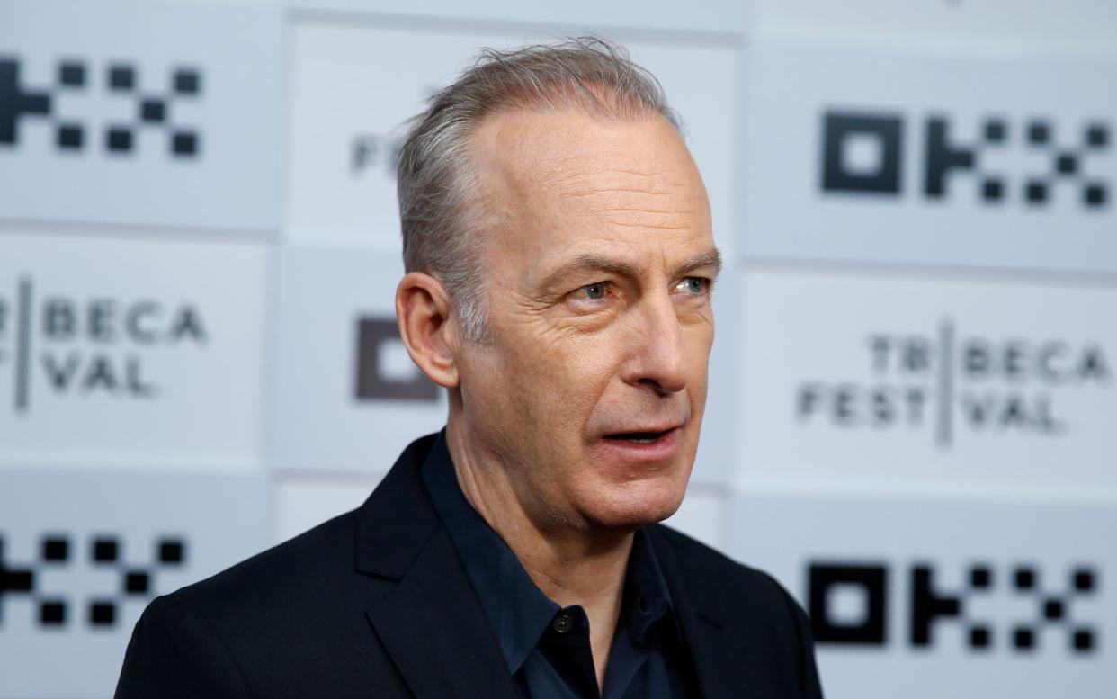 Bob Odenkirk erinnerte sich in einem Interview an seinen Herzinfarkt vor einem Jahr. (Bild: 2022 John Lamparski / Getty Images for Tribeca Festival)