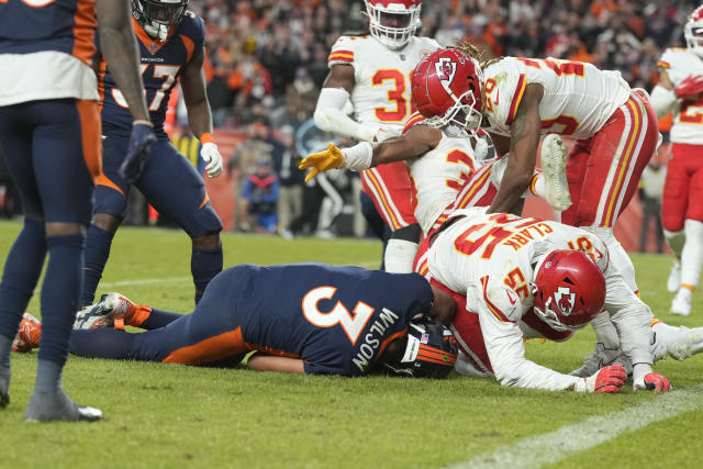 Denver Broncos' Russell Wilson exits Kansas City Chiefs defeat with  concussion