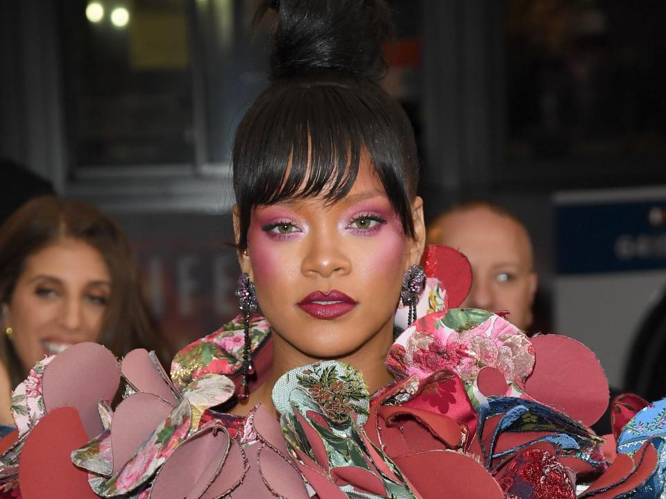 rihanna bun 2017 met gala bangs