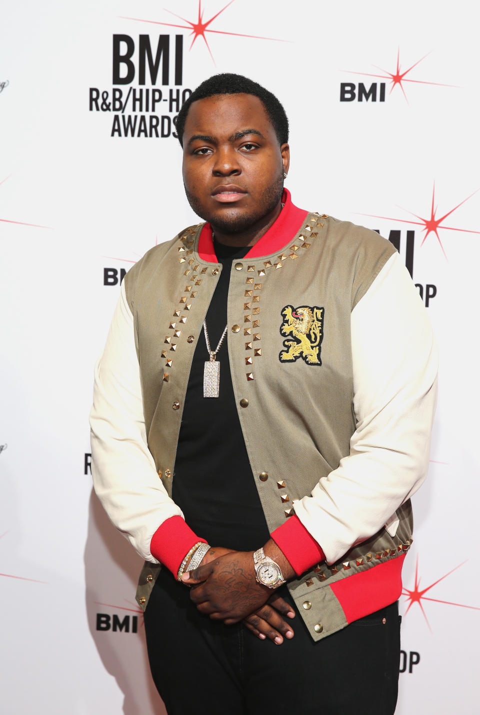 Sean Kingston wearing watch