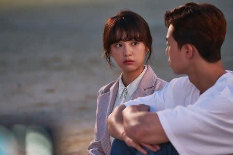 2017年 《三流之路》金智媛和朴敘俊榮獲第31屆KBS演技大賞「最佳情侶獎」