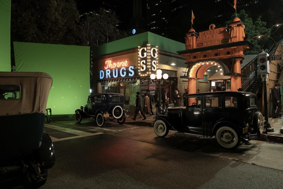 The designers recreated a townscape of the Angels Flight via a green screen and special effects.