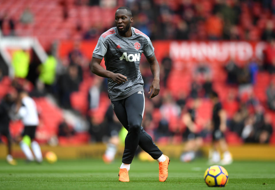 <p>Manchester United striker Romelu Lukaku warms up </p>