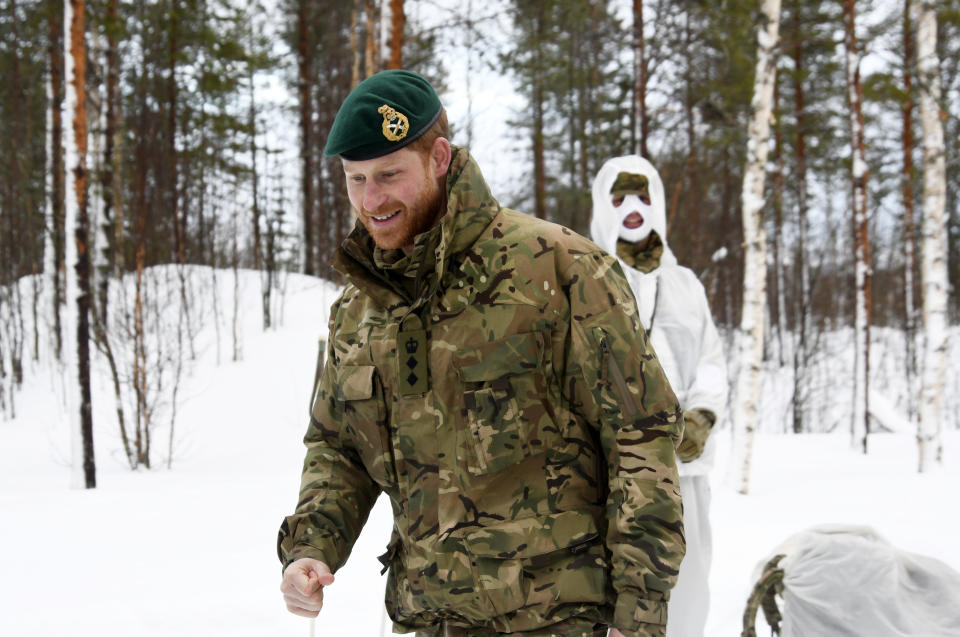 A troop outfitted in extreme weather gear.&nbsp; (Photo: RUNE STOLTZ BERTINUSSEN / NTB SC via Getty Images)