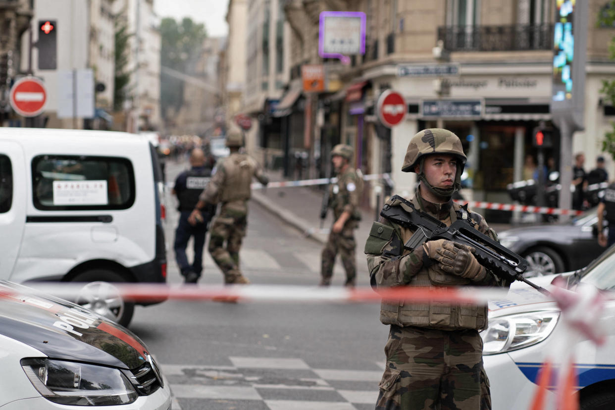 Explosion à Paris : ce que l’on sait de la catastrophe qui a fait au moins 37 blessés (Phoro prise près des lieux de l’explosion)