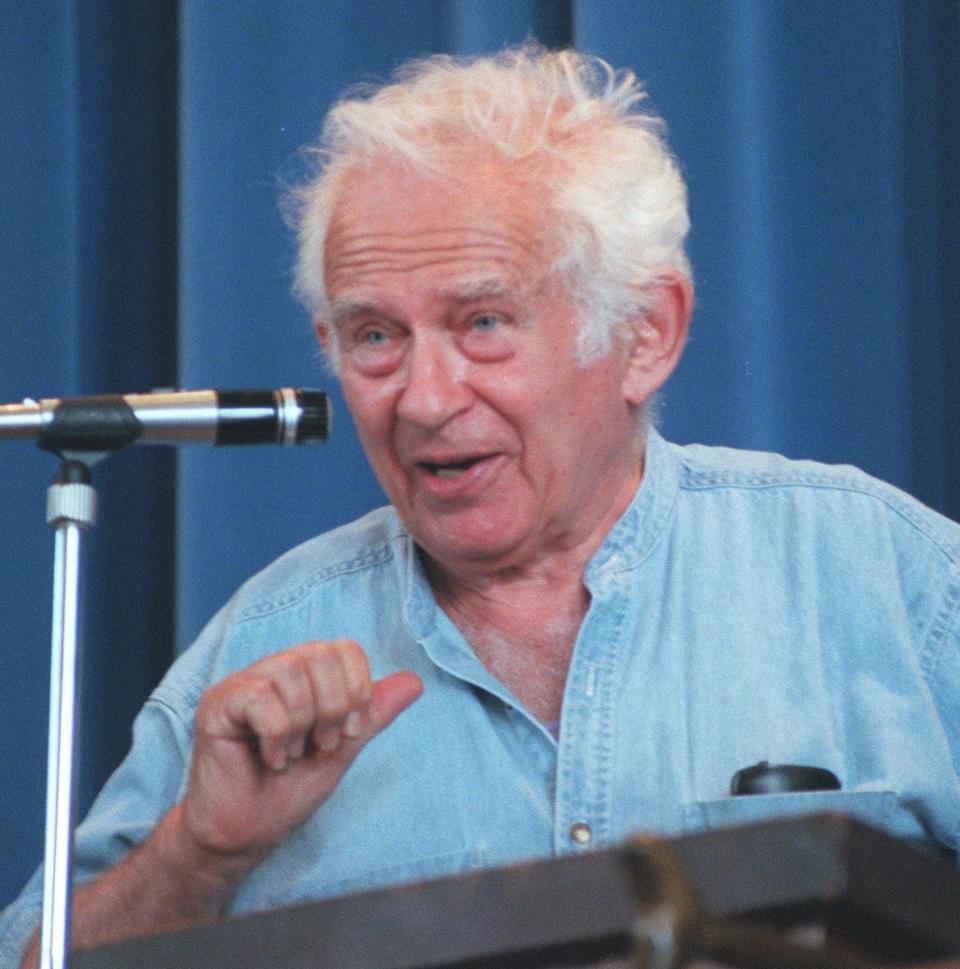 Author Norman Mailer in 1999 in Provincetown after reading from his book, "Tough Guys Don't Dance," which author Casey Sherman says used murders committed by Tony Costa as inspirations for plot points.