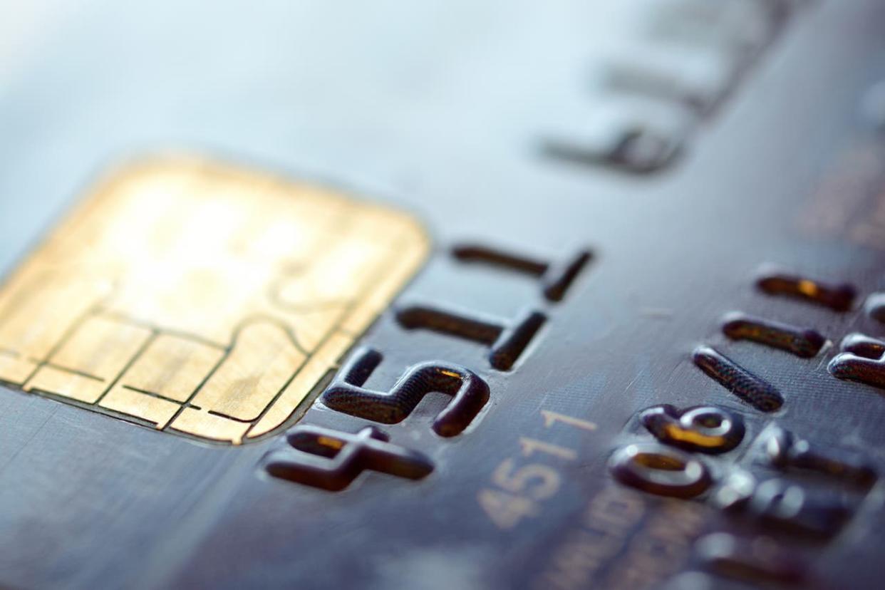 El uso de tarjetas de crédito aumentó un 11,98% respecto del anterior trimestre, pero cayó un 18,44% contra igual período del año pasado 