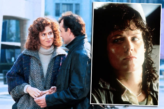 Als der Geist Zuul durch ihr Apartment spukt, engagiert Sigourney Weaver alias Dana Barrett die Geisterjäger und verguckt sich prompt in Dr. Venkman. Weltberühmt wurde Weaver zuvor schon als Ellen Ripley in „Alien – Das unheimliche Wesen aus einer fremden Welt” (r., 1979). Auch in drei weiteren Sequels der Alien-Saga ließ sie Powerfrau Ripley wieder auf der Leinwand lebendig werden. (Bilder: ddp images)