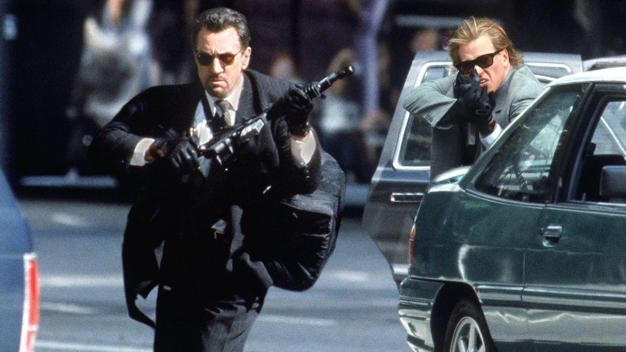  Robert De Niro and Val Kilmer facing off against police in Heat 