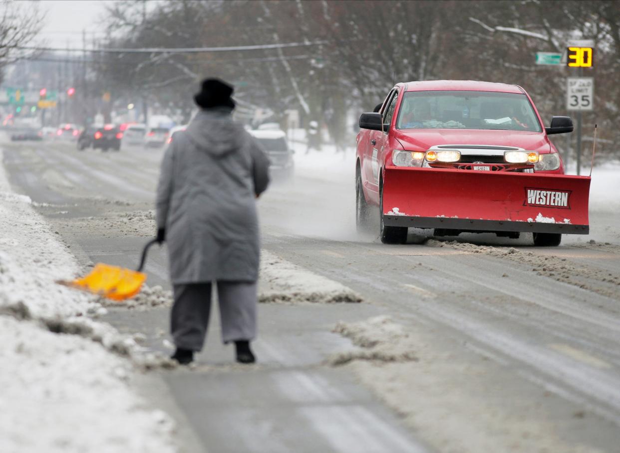 Snowfall totals of two to four inches are possible across parts of Greater Columbus with portions of southeastern and eastern Ohio predicted to get between four and six inches, according to the National Weather Service Sunday.