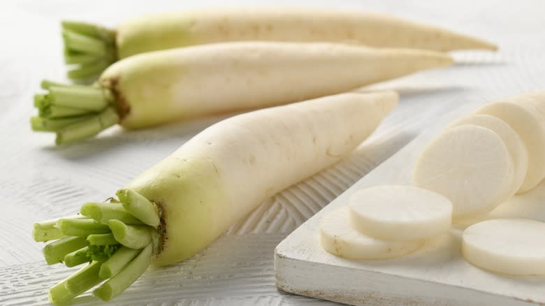 Daikon white radishes 