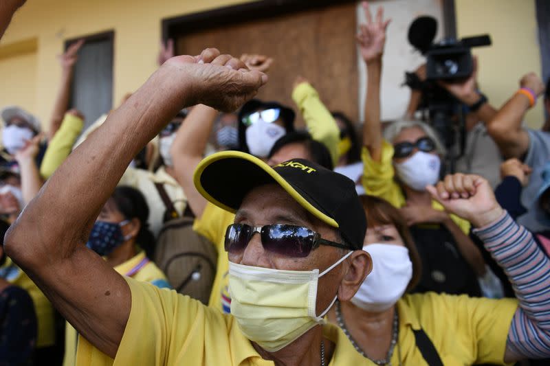 Pro-royalist supporters show their support for the monarchy and the government in Bangkok