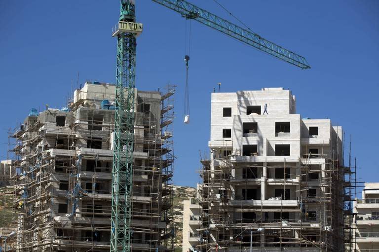 A housing construction site in the Israeli settlement of Har Homa in east Jerusalem, is pictured on February 27, 2013. Israeli Prime Minister Benjamin Netanyahu on Tuesday rejected European Union guidelines barring the bloc's 28 member states from funding projects in Jewish settlements