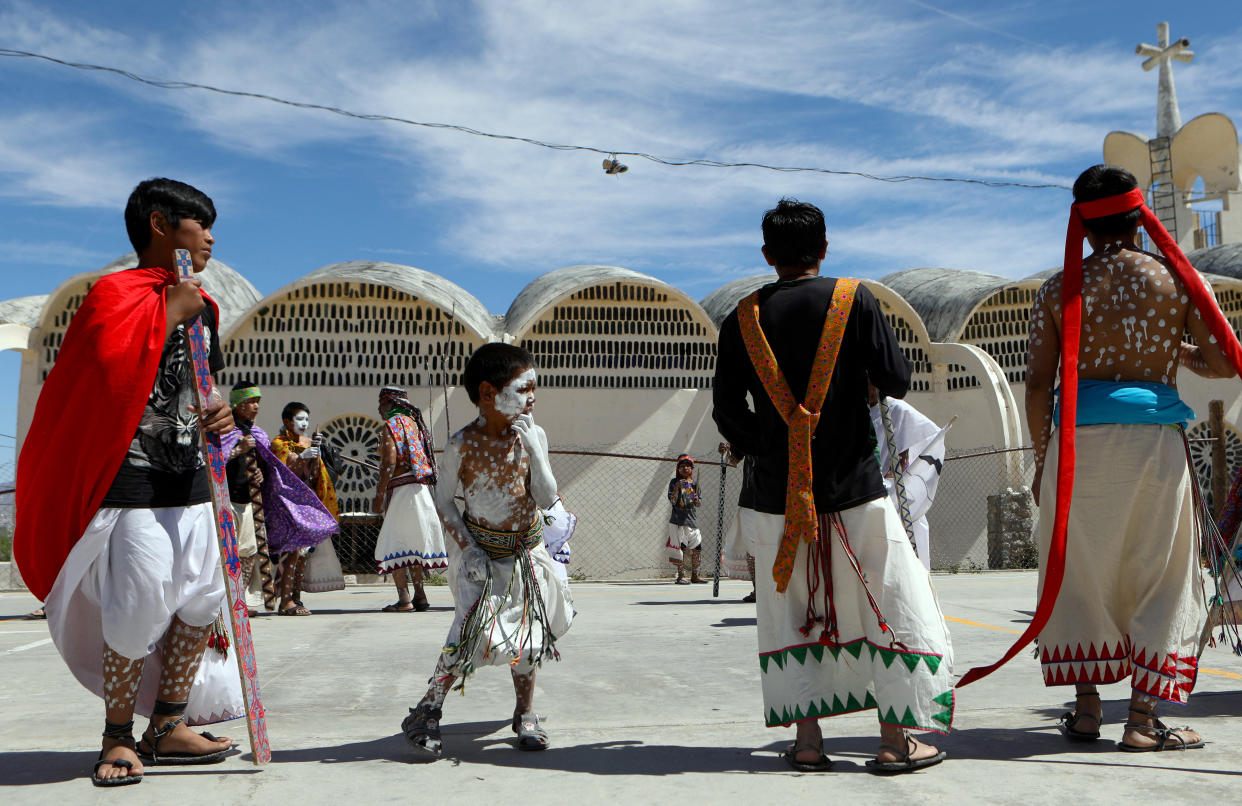 La Semana Santa rarámuri involucra a todo el pueblo indígena (Foto:Getty)