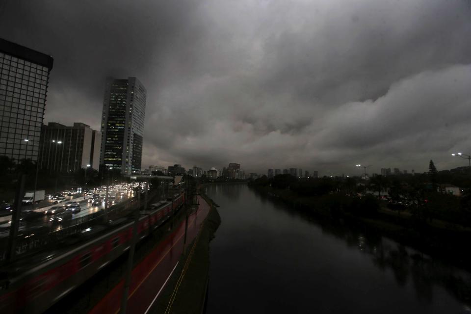 “Just a little alert to the world: the sky randomly turned dark today in São Paulo, and meteorologists believe it’s smoke from the fires burning *thousands* of kilometers away, in Rondônia or Paraguay,” journalist <a href="https://twitter.com/shannongsims/status/1163632818221719558" rel="nofollow noopener" target="_blank" data-ylk="slk:Shannon Sims tweeted;elm:context_link;itc:0;sec:content-canvas" class="link ">Shannon Sims tweeted</a> on Aug. 19. “Imagine how much has to be burning to create that much smoke(!). SOS.”