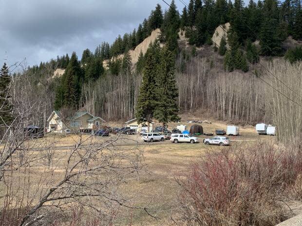 Witnesses and residents of the property are co-operating with the investigation, police say. (Catherine Hansen/CBC - image credit)