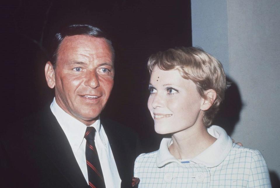 Frank Sinatra And Mia Farrow. Credit: 356341_Globe Photos/MediaPunch /IPX