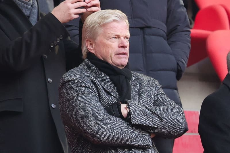 Oliver Kahn, former Chairman of the Board of FC Bayern Munich, stands in the stands during the memorial service for the late legendary footballer Franz Beckenbauer in the Allianz Arena. Christian Charisius/dpa