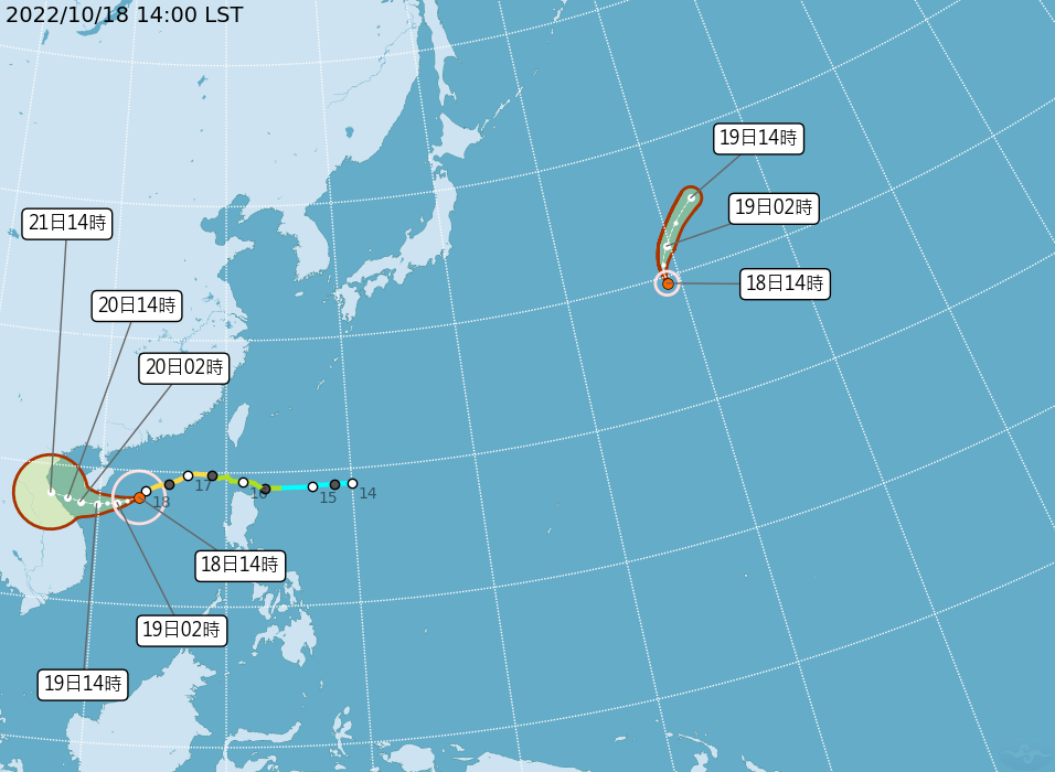 中央氣象局說明颱風訊息。（中央氣象局提供）