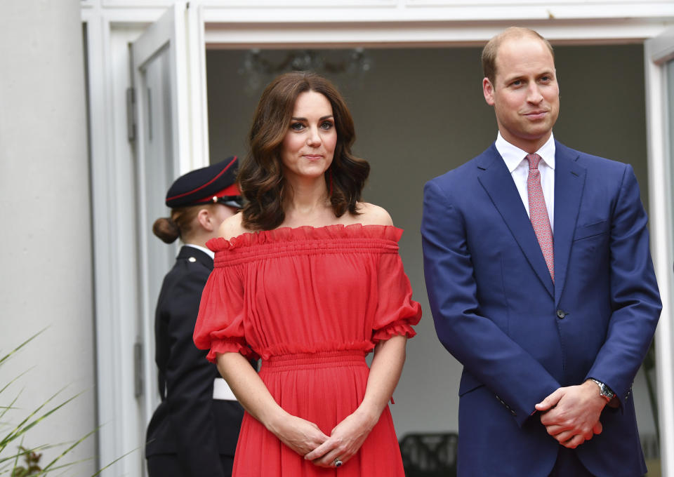 Gewohnt zurückhaltend und etwas affektiert zeigen sich Kate und William bei ihrem Deutschlandbesuch im Juli 2017. (Bild: ASSOCIATED PRESS/AP Photo)