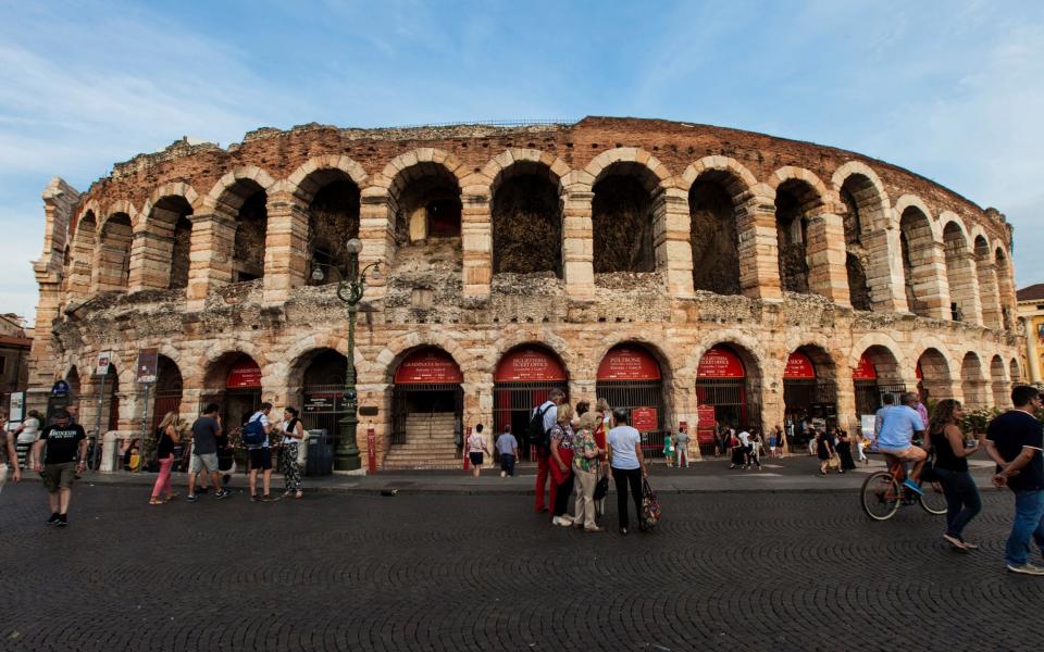 Bag seats to the opera in Arena di Verona