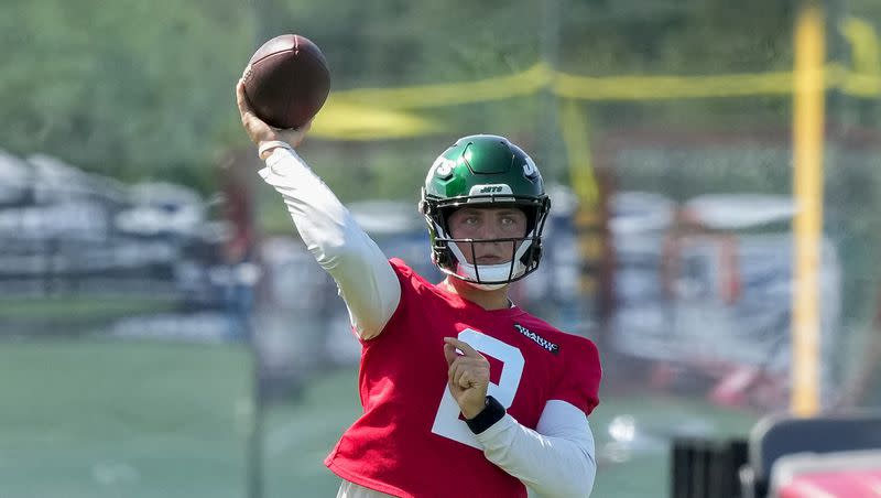 New York Jets quarterback Zach Wilson (2) throws during practice at the NFL football team’s training facility, Friday, July 21, 2023, in Florham Park, N.J. Wilson will play in the Hall of Fame Game on Thursday.