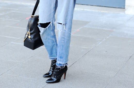 The 7 Best Tights To Wear Under Jeans When The Temperatures Drop — PHOTOS