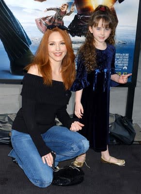 Amy Yasbeck and daughter Stella at the Hollywood premiere of Paramount Pictures' Lemony Snicket's A Series of Unfortunate Events