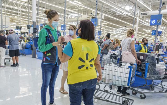 Walmart Cuts Starting Pay for Some New Hires - WSJ