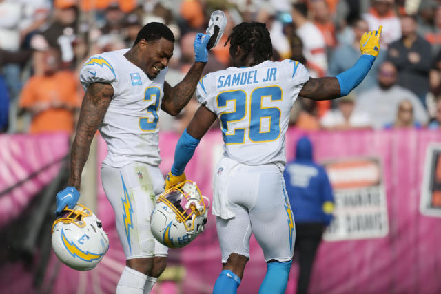 Look: Derwin James plays Santa Claus, gifts Chargers' defensive