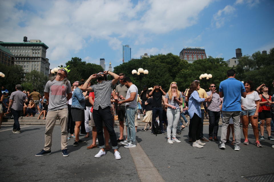 Solar eclipse fever: Americans witness the celestial event