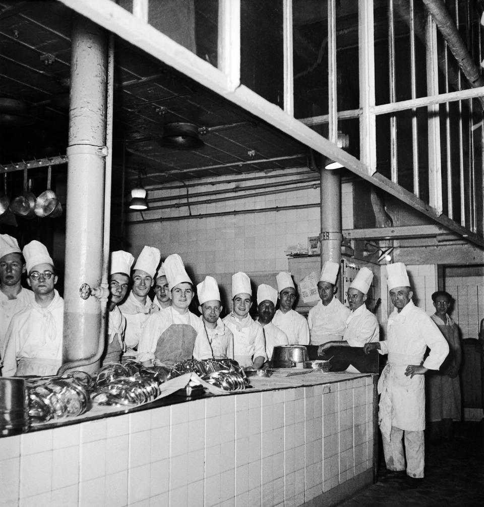 Cooks in the kitchen in 1948