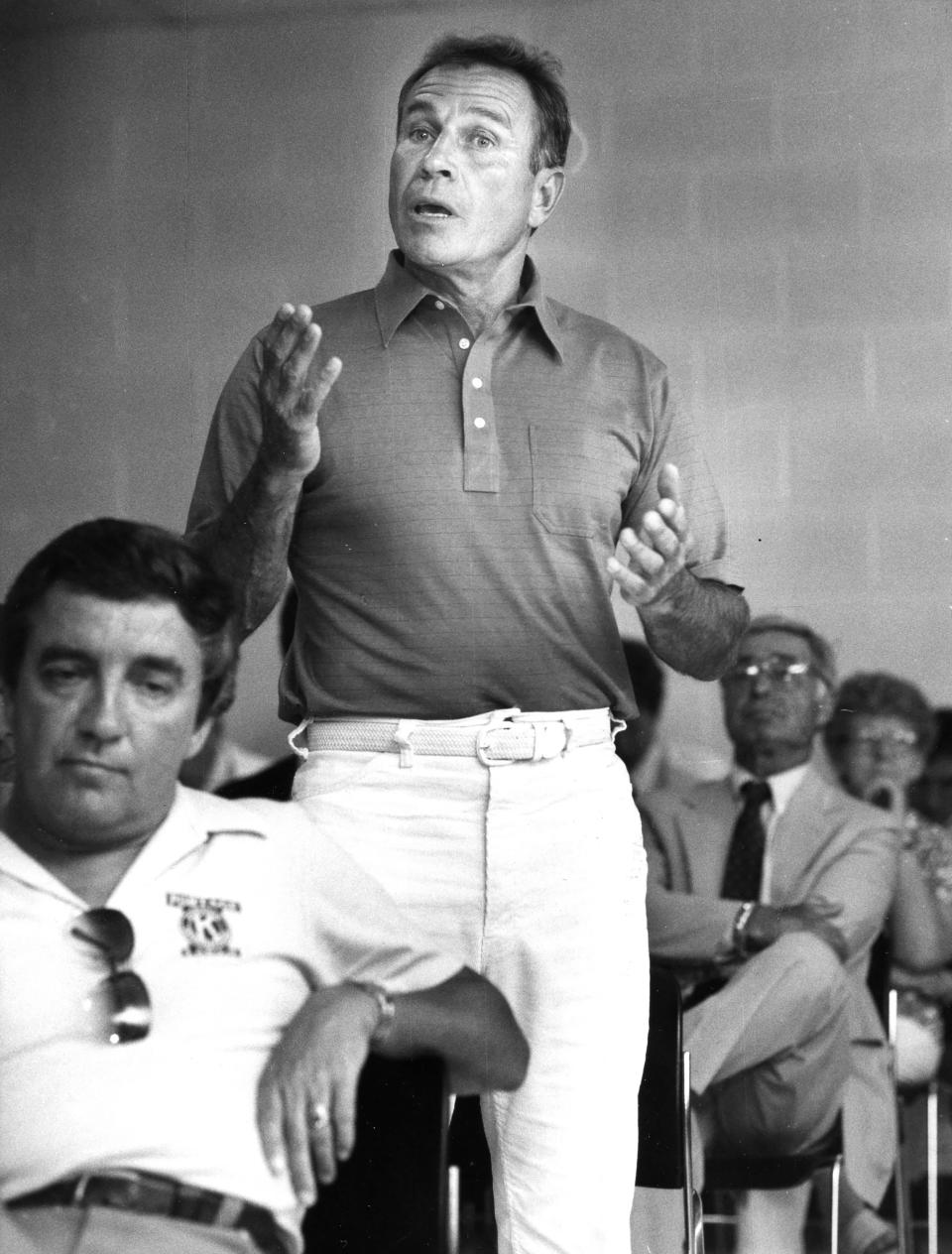 Harry Welch during a 1985 Green Township meeting.