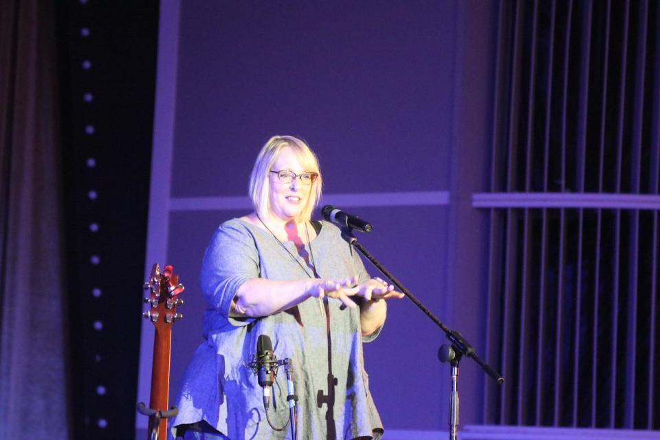 Storyteller Kim Weitkamp at the 2022 Flatwater Tales Storytelling Festival in Oak Ridge June 3-4 at the Historic Grove Theater.