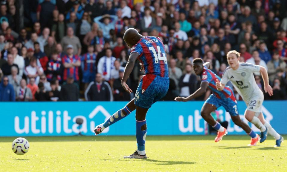 <span>Crystal Palace's Jean-Philippe Mateta equalises from the penalty spot, his second goal of the game.</span><span>Photograph: Paul Childs/Action Images/Reuters</span>