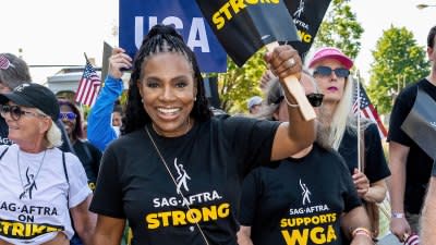 Celebrities Whove Joined the SAG-AFTRA Strike Picket Lines - Sheryl Lee Ralph