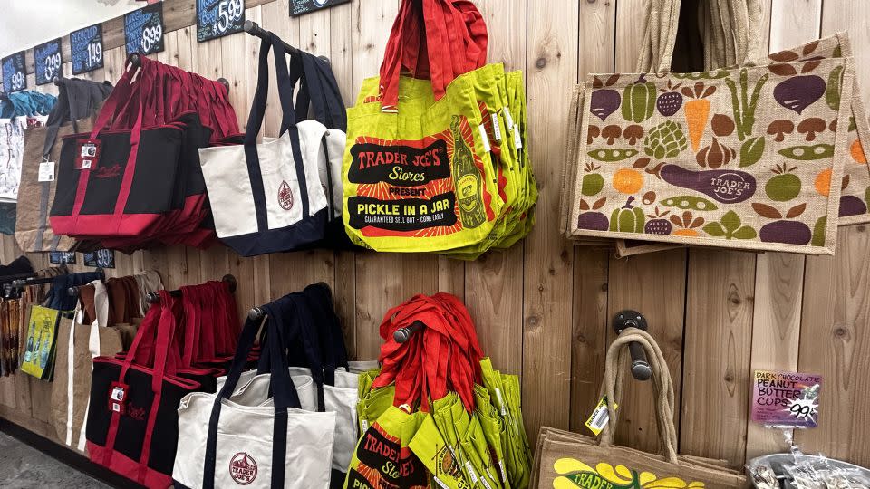 Variety of burlap and fabric reusable tote bags at Trader Joes supermarket, Queens, New York. (Photo by: Lindsey Nicholson/UCG/Universal Images Group via Getty Images) - UCG/Universal Images Group Editorial/UCG/Universal Images Group via G