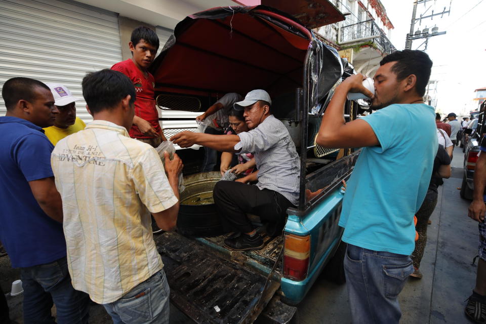 FOTOS | Migrantes toman calles de Huixtla, Chiapas, rumbo a EEUU