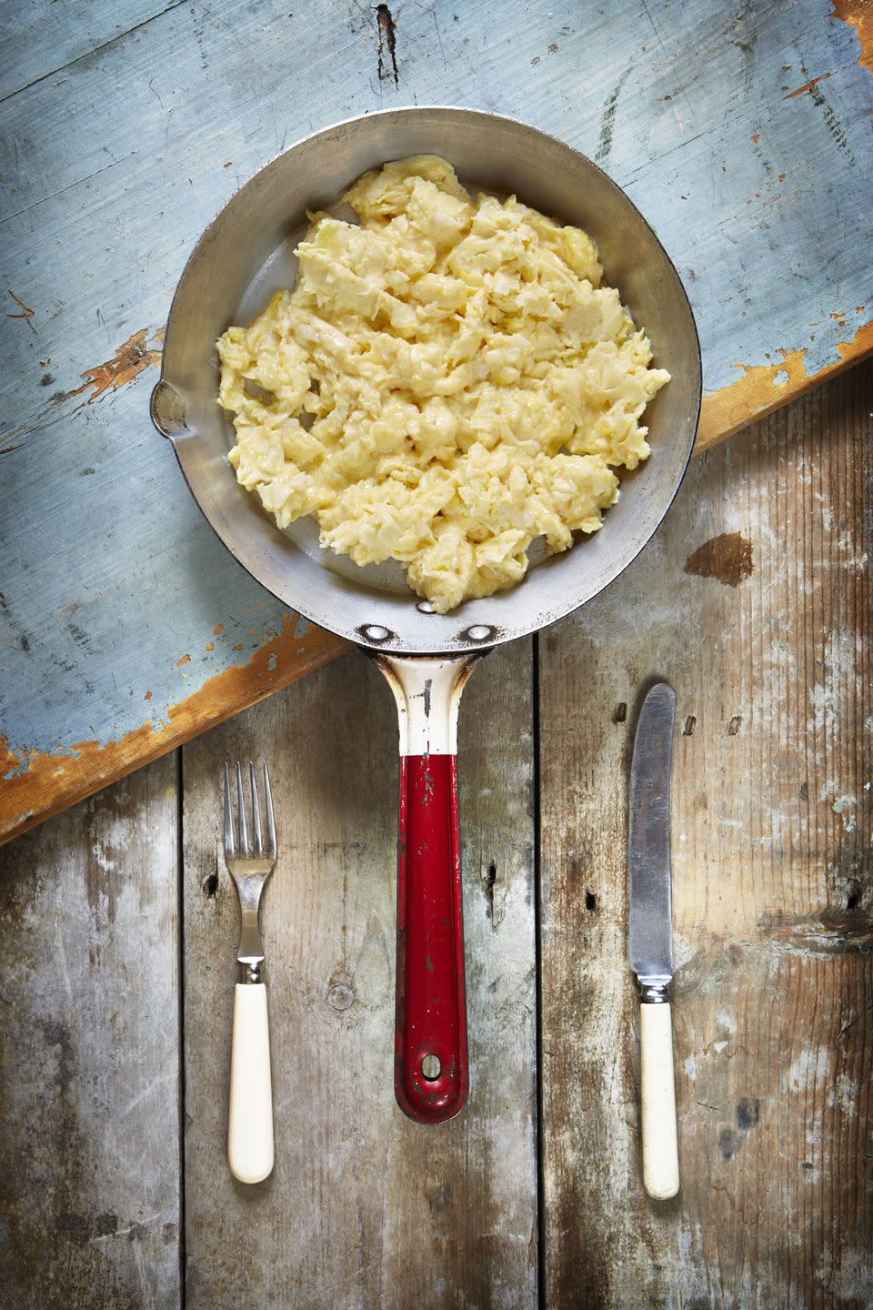 18) Cookware With Last Year's Breakfast Baked On